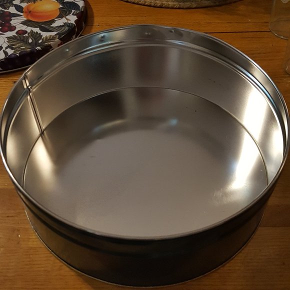 Vintage Metal Storage Tin with Fruit Lid 10" x 4" - Picture 2 of 8